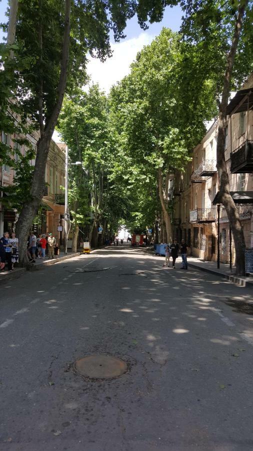 Tiflis Hut Tbilisi Exterior foto